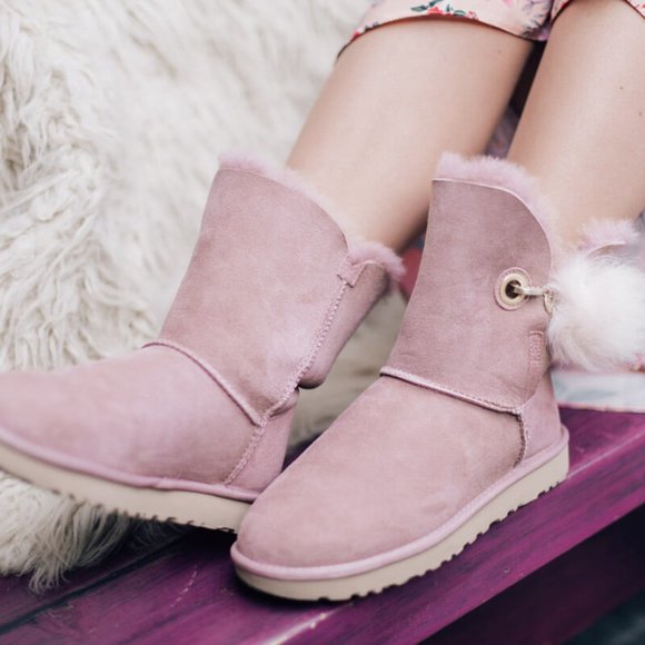 🎁 UGG Women's Irina Winter Boot - Picture 8 of 10